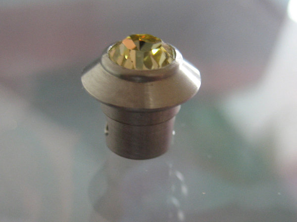 2mm Zylinder mit großem Swarovski-Stein
